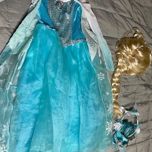 Disney Store deluxe Elsa costume set
